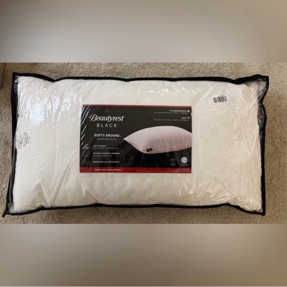 🎉LAST CHANCE🎉BEAUTYREST BLACK Luxurious 20x36 Down And Feather Blend Pillow - Picture 3 of 10